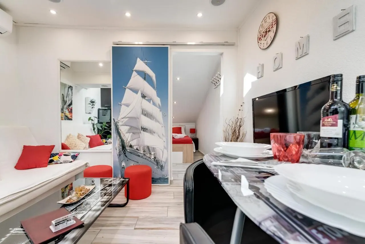 Antonia Apartment Bakar
