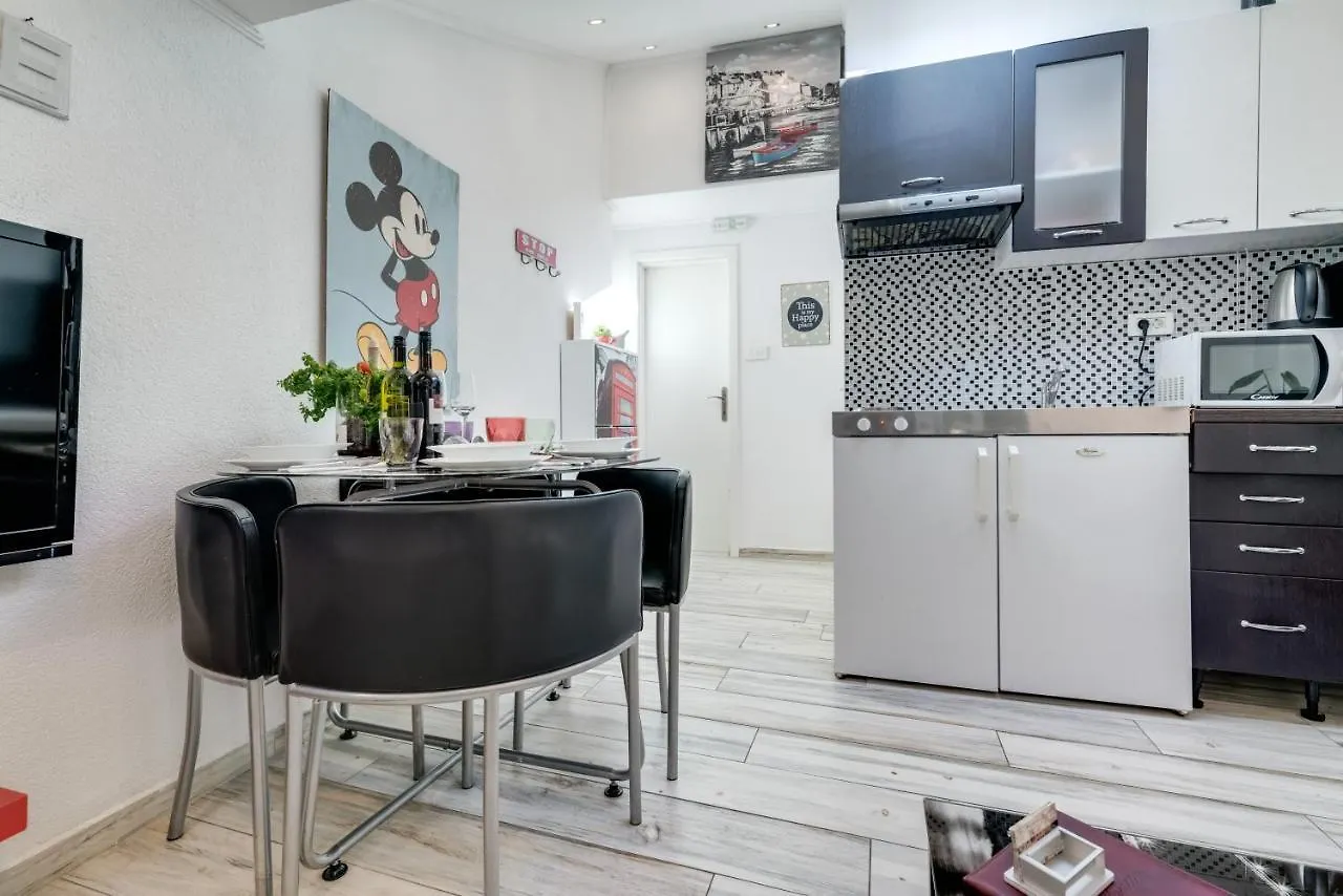 Antonia Apartment Bakar 0*,