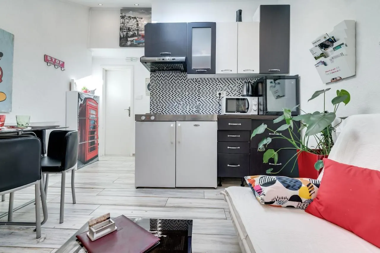 Antonia Apartment Bakar