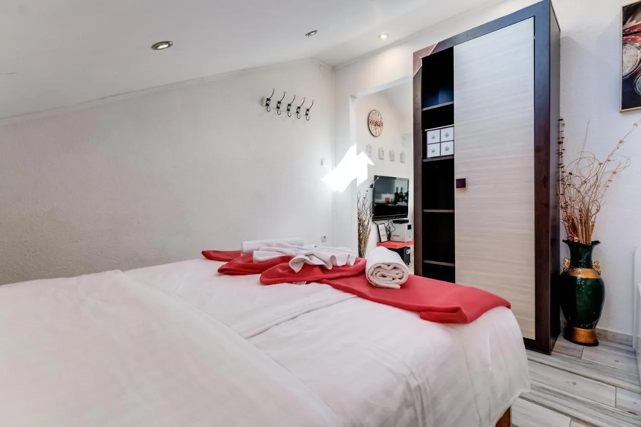 Antonia Apartment Bakar