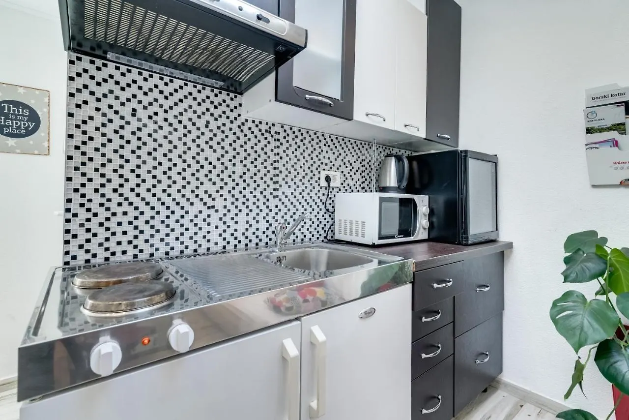 Antonia Apartment Bakar